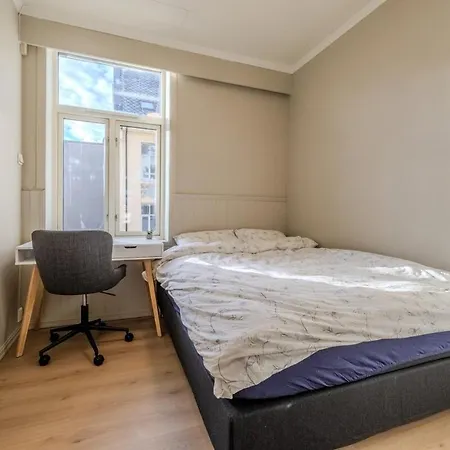 Sentral Jugendleilighet Apartment Alesund